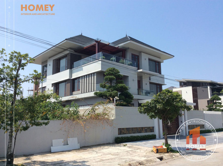 Biệt thự hiện đại 3 tầng mái Thái