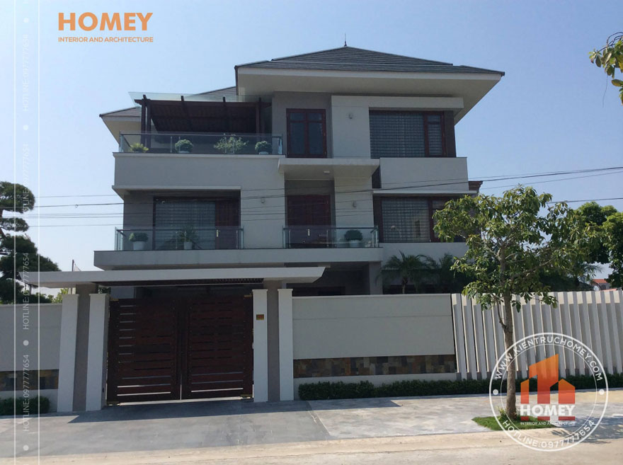 Măt tiền biệt thự 3 tầng mái Thái