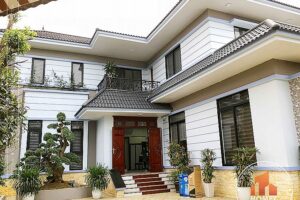 sảnh chính biệt thự 2 tầng mái Thái